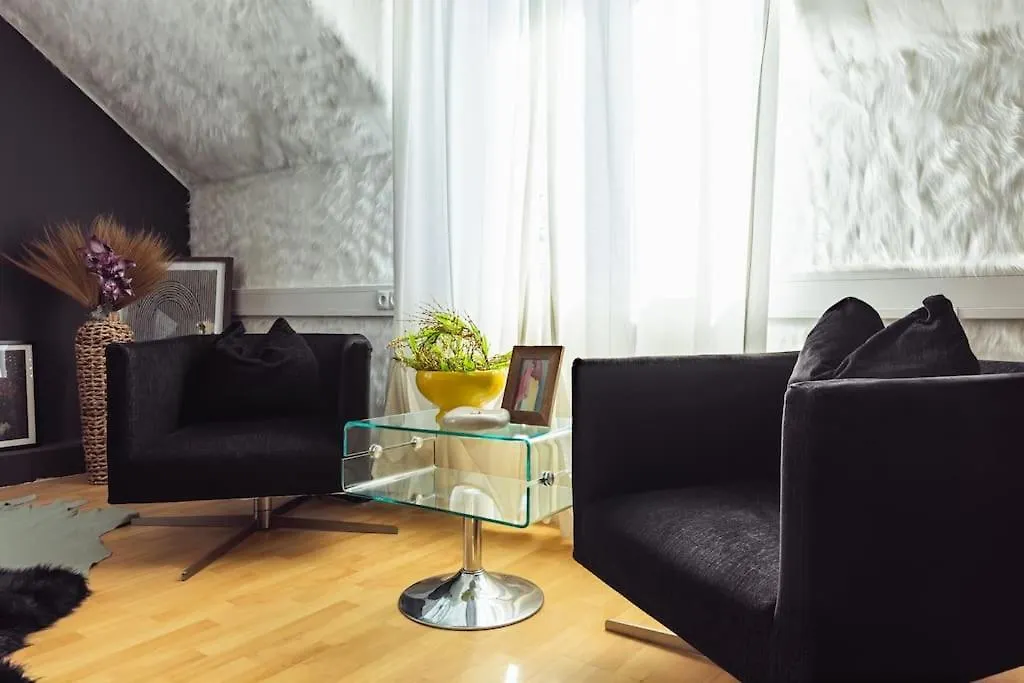 Вилла Free Parking-3Br-200M2 House-Ac-1000M2 Garden Вена Дом отдыха